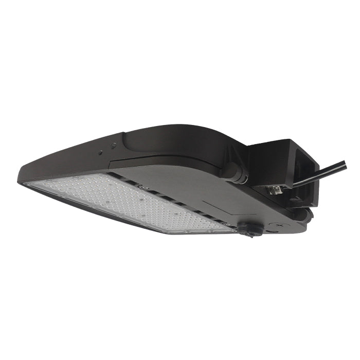 naturaLED CAL150S/T3/C3/BZ-Z10 compact area light, alternate angle